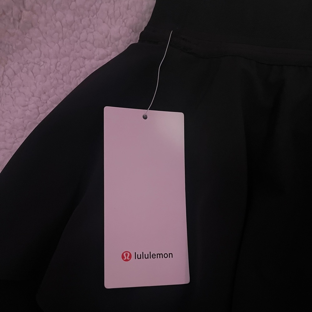 Lululemon Court Rival HR Skirt
BRAND NEW *NEVER WORN
Size 6 - Picture 4 of 5